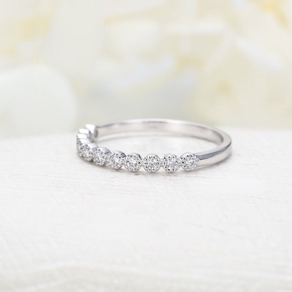 ❤️Solid 925 sterling silver wedding band Pave Ring - Picture 2 of 4